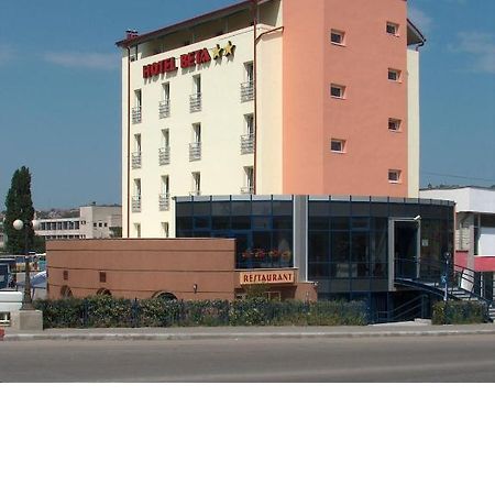קלוז'-נאפוקה Hotel Beta מראה חיצוני תמונה