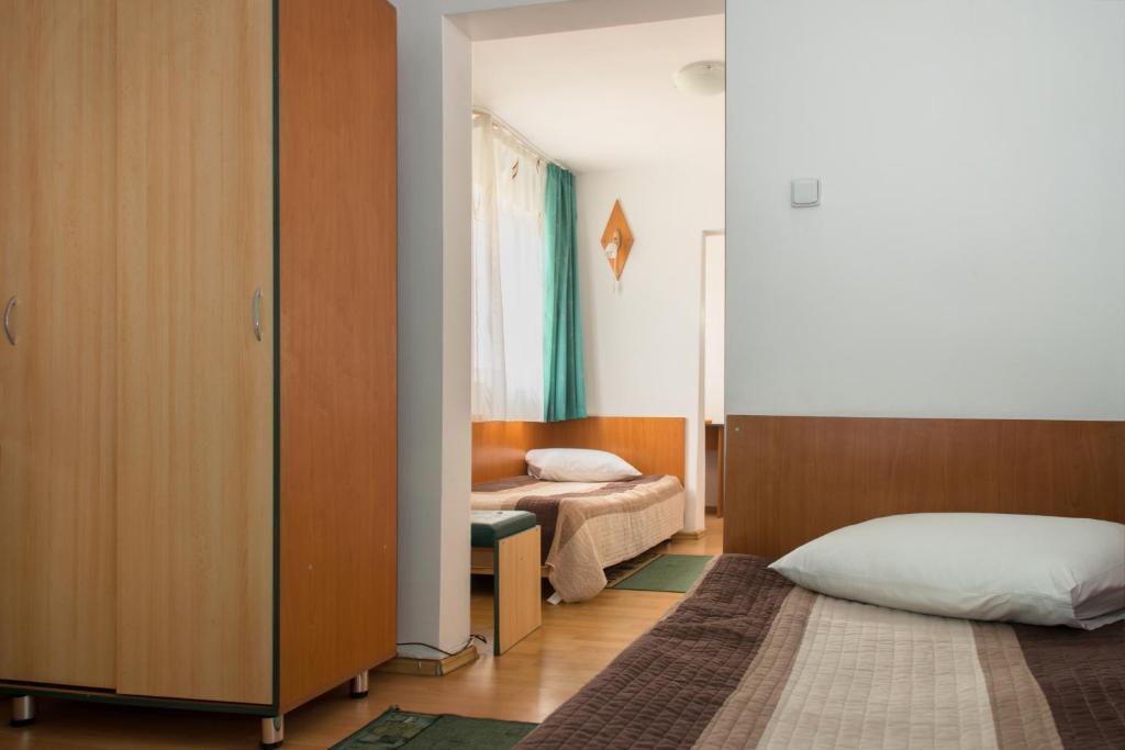 קלוז'-נאפוקה Hotel Beta חדר תמונה